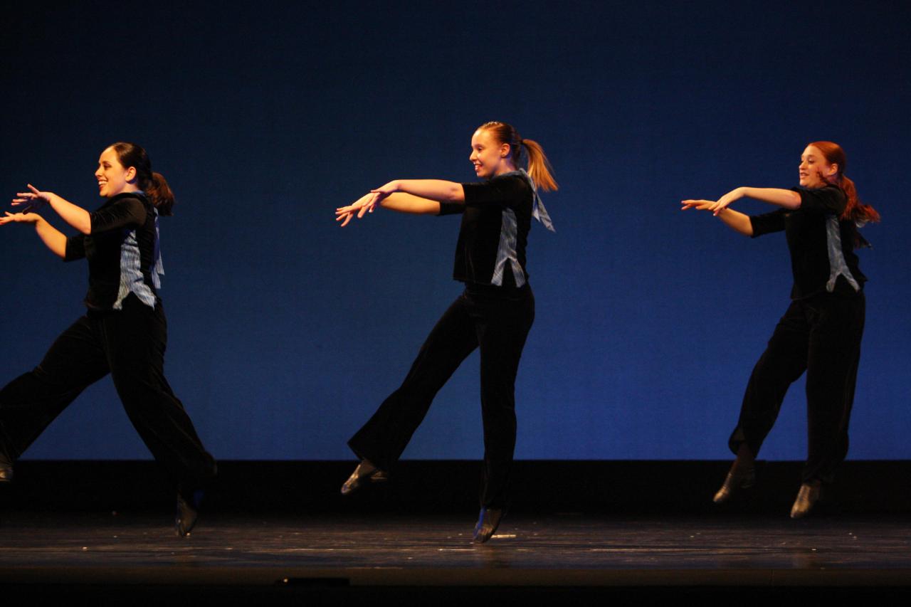 Dance Ensemble Photographs | SUNY Geneseo